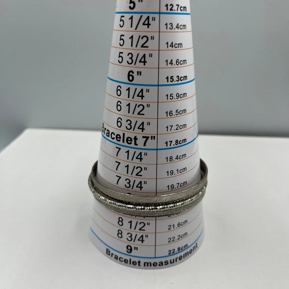 Vintage Stackable Silver-Tone Bangle Bracelets Set 4 Textured Dotted Glimmer - Picture 9 of 9